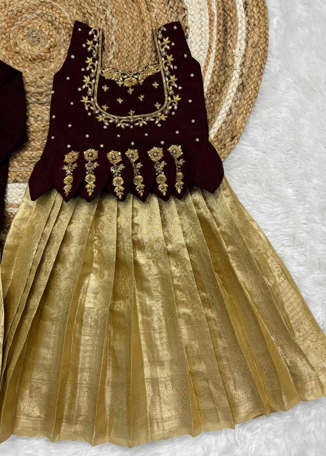 Semi kanchi tissue